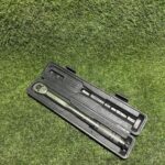 Llave dinamométrica 3/8 con maletín