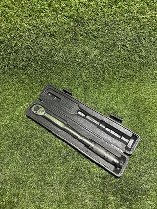 i5996203016.jpg Llave dinamométrica 3/8 con maletín - Imagen 1