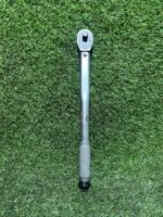 Llave dinamométrica con juego de vasos - Imagen 4
