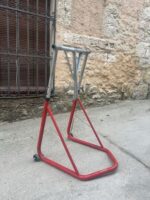 Caballete moto rojo y plateado - Imagen 2