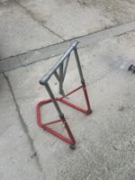 Caballete moto rojo y plateado - Imagen 4