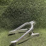 Basculante corto cantilever