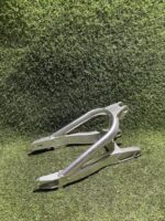 Basculante corto cantilever