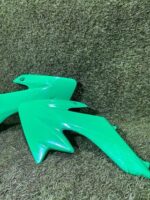 Plásticos laterales mini cross verdes - Imagen 3