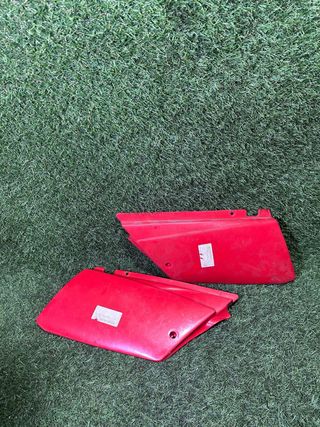 i6292155937.jpg Plásticos traseros Malaguti Pit Cross Rojos - Imagen 1