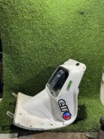 Contraescudo con tapa Kymco Scout - Imagen 4