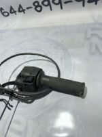 Piña Derecha KTM Duke 390 con Acelerador - Imagen 5