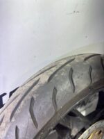 Llanta trasera Daelim Roadwin F con cubierta - Imagen 8