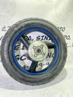 Llanta trasera Daelim Roadwin F con cubierta - Imagen 2